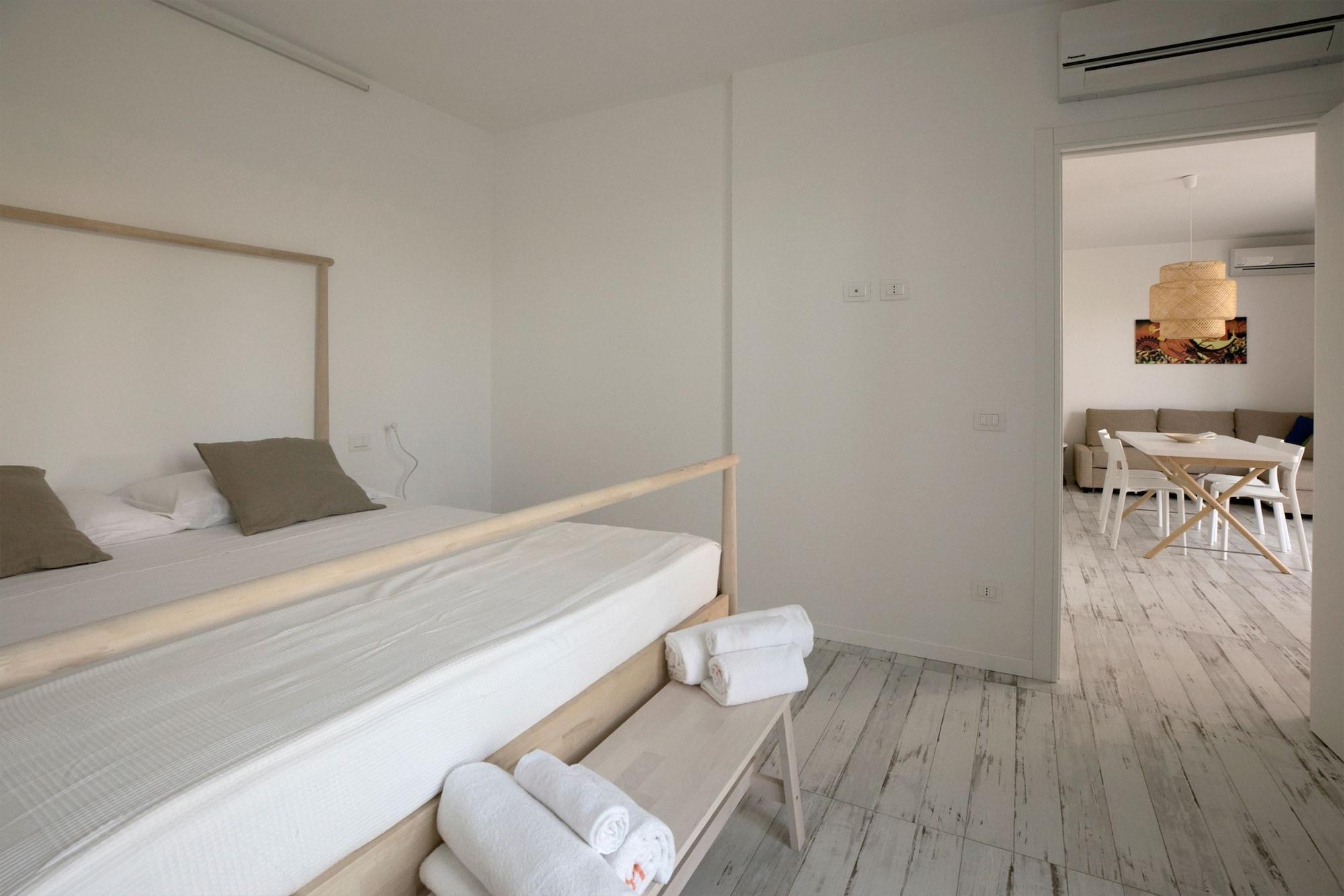 Aparthotel Camaro 4*